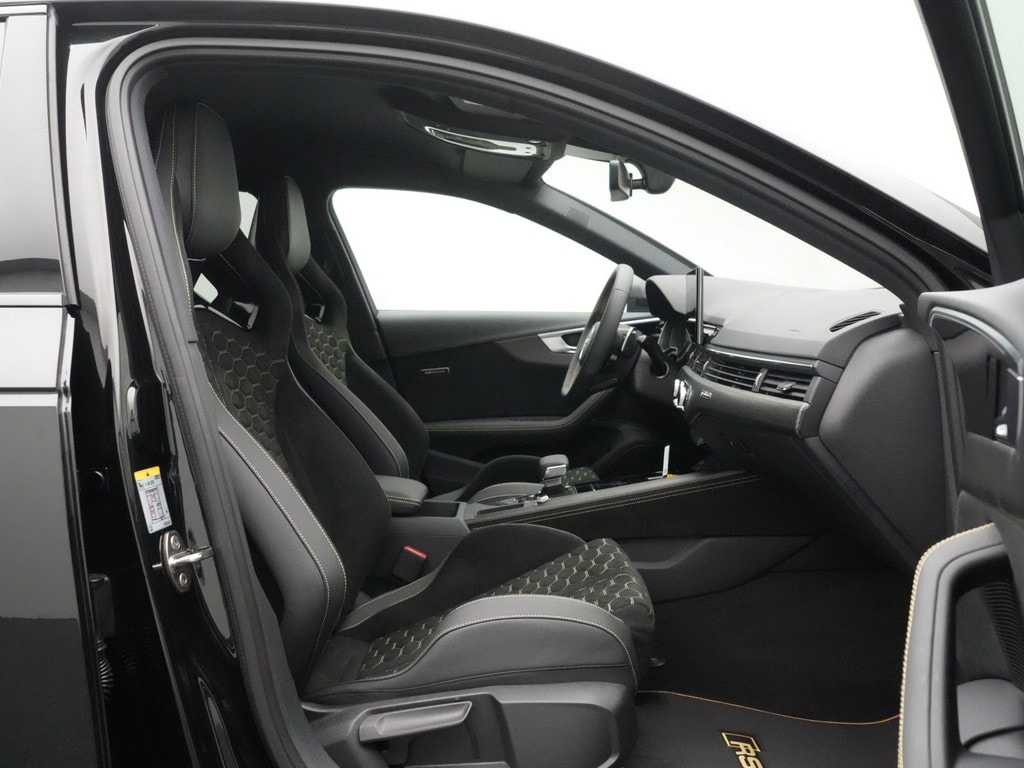 Image about Audi RS 4 Avant quattro tiptronic