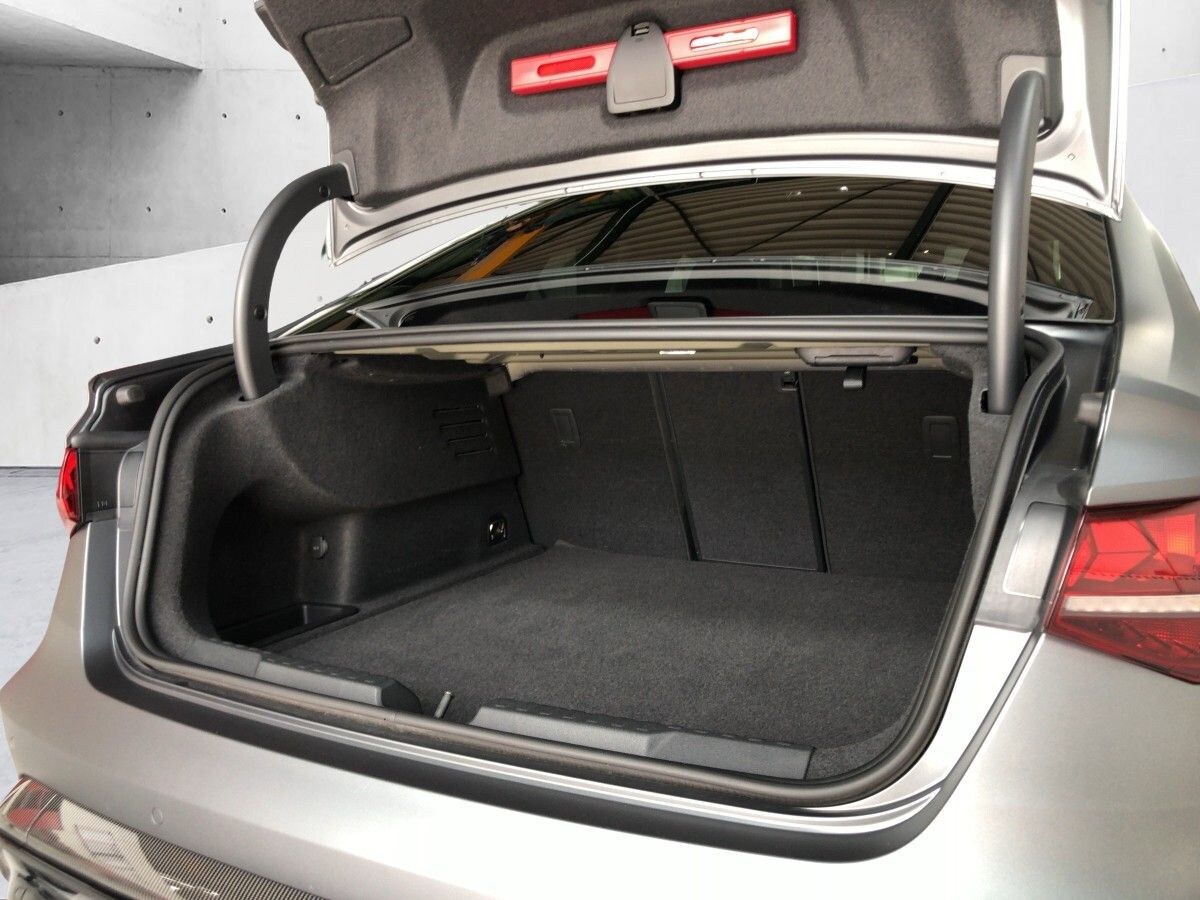 Image about Audi RS 3 Limousine TFSI quattro S tronic