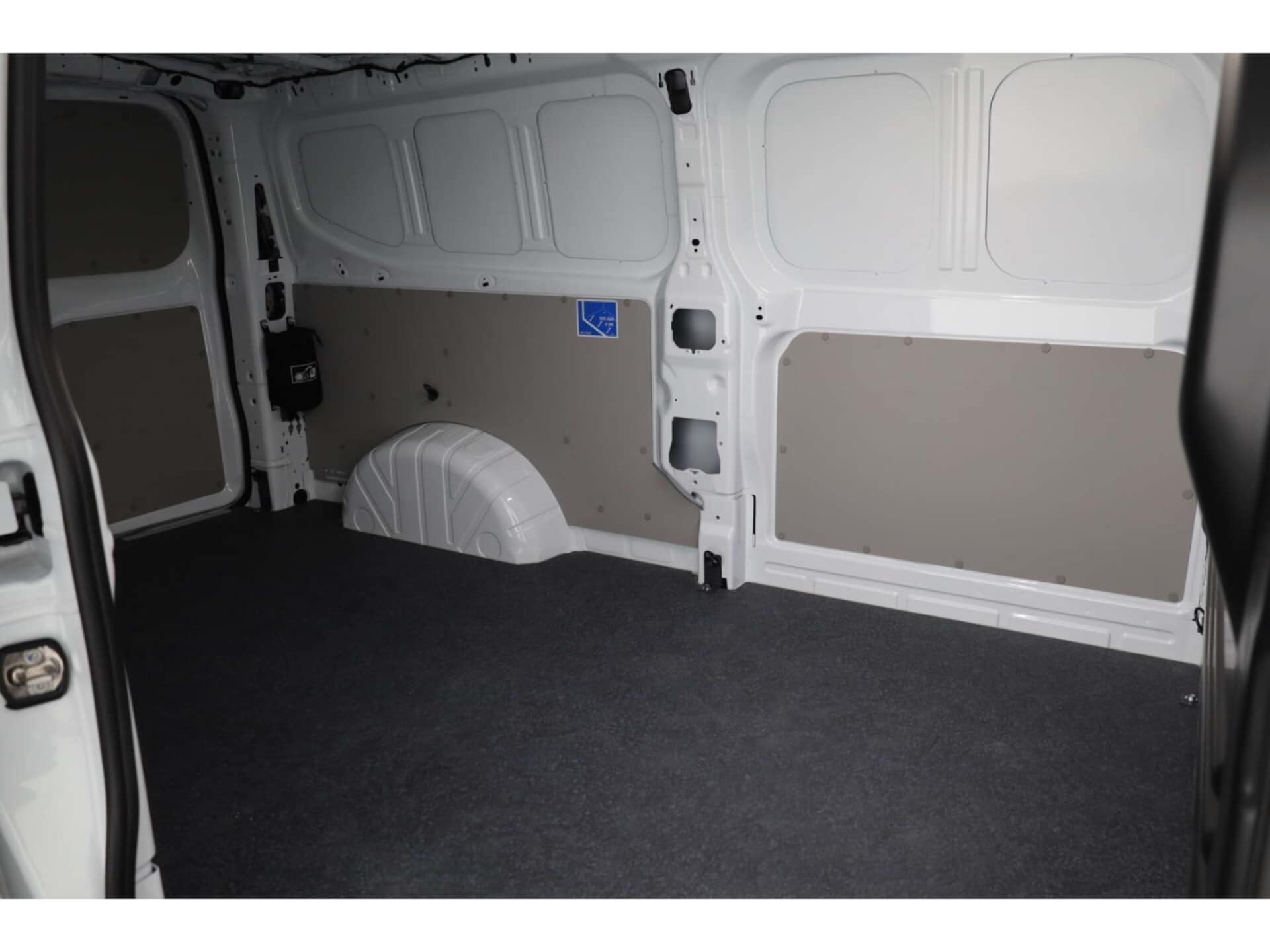 Volkswagen Transporter Kasten langer Radstand