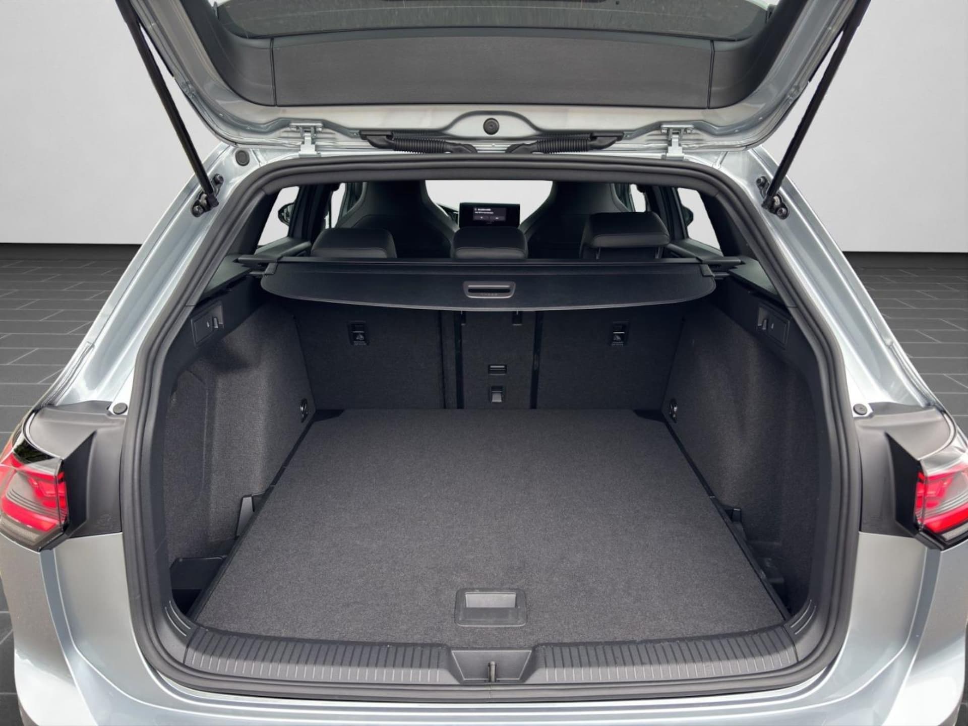 Volkswagen Golf Variant R-Line