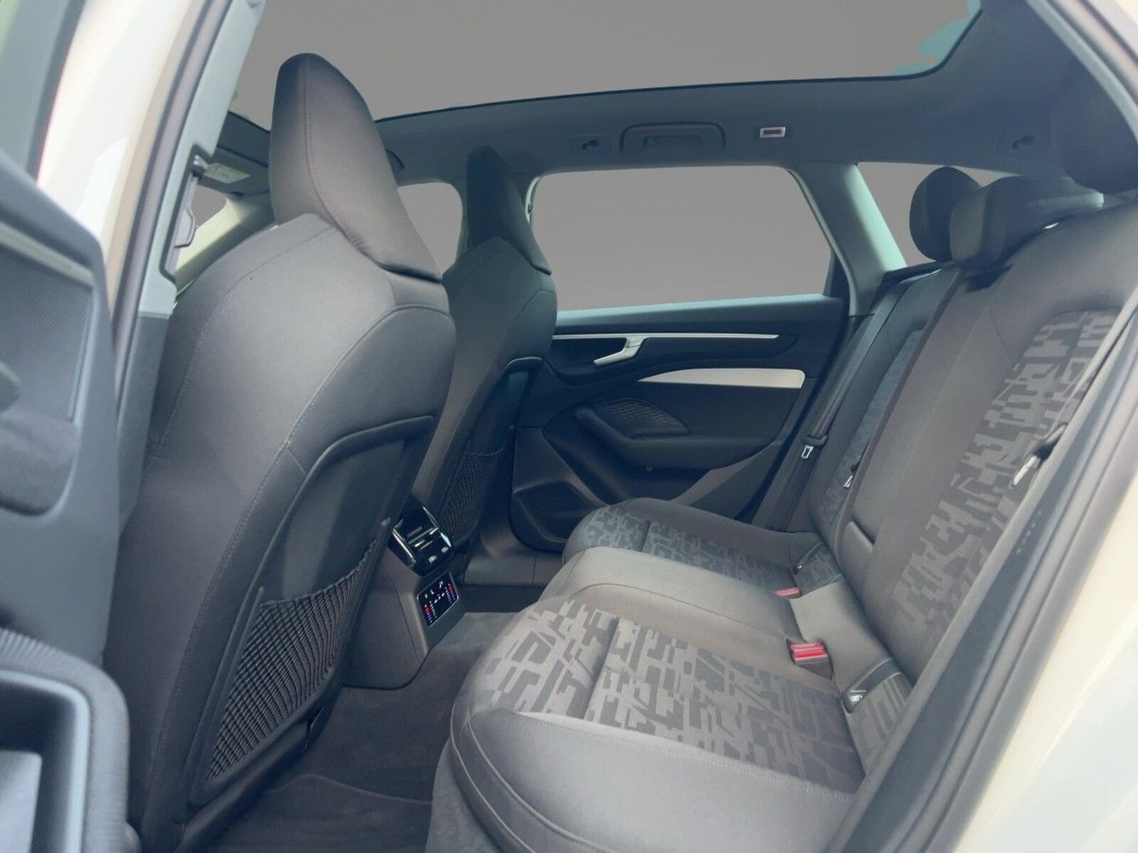 Audi A6 Avant – Bild 8