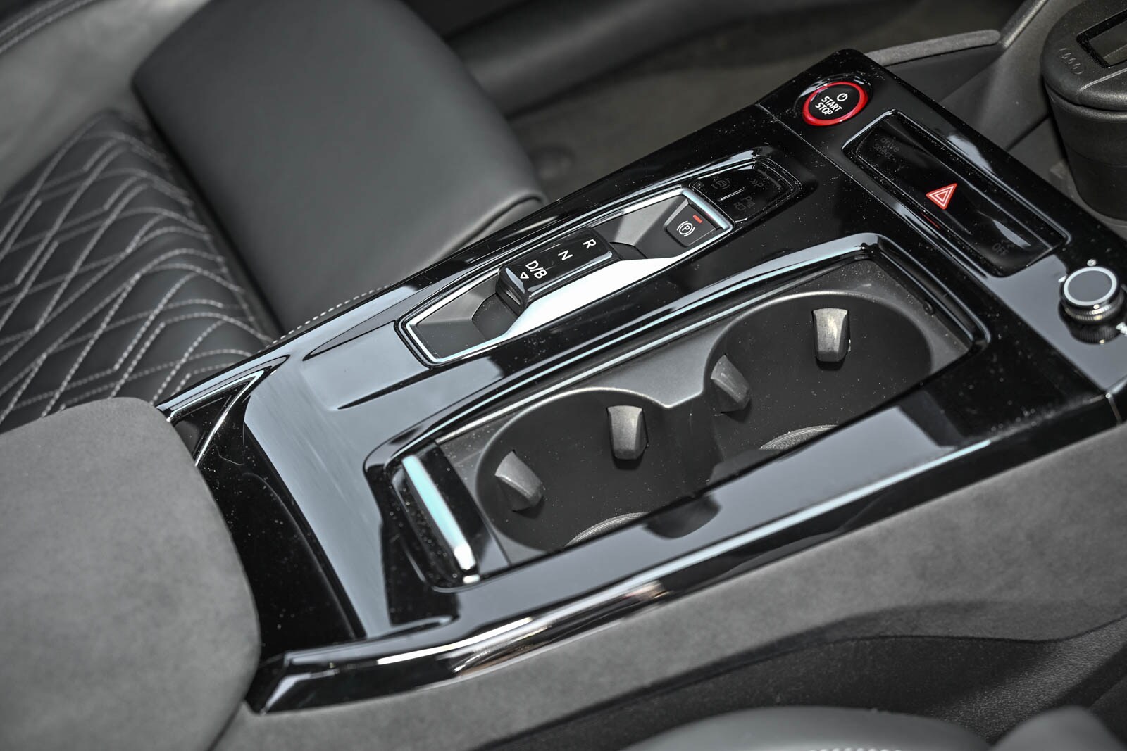 Image about Audi SQ6 SUV e-tron e-tron quattro