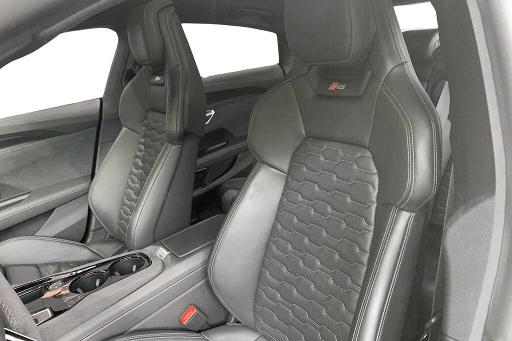 Bild som visar&nbsp;Audi RS e-tron GT&nbsp;RS e-tron GT 440,00 kW - för mer information kontakta din Audi Partner