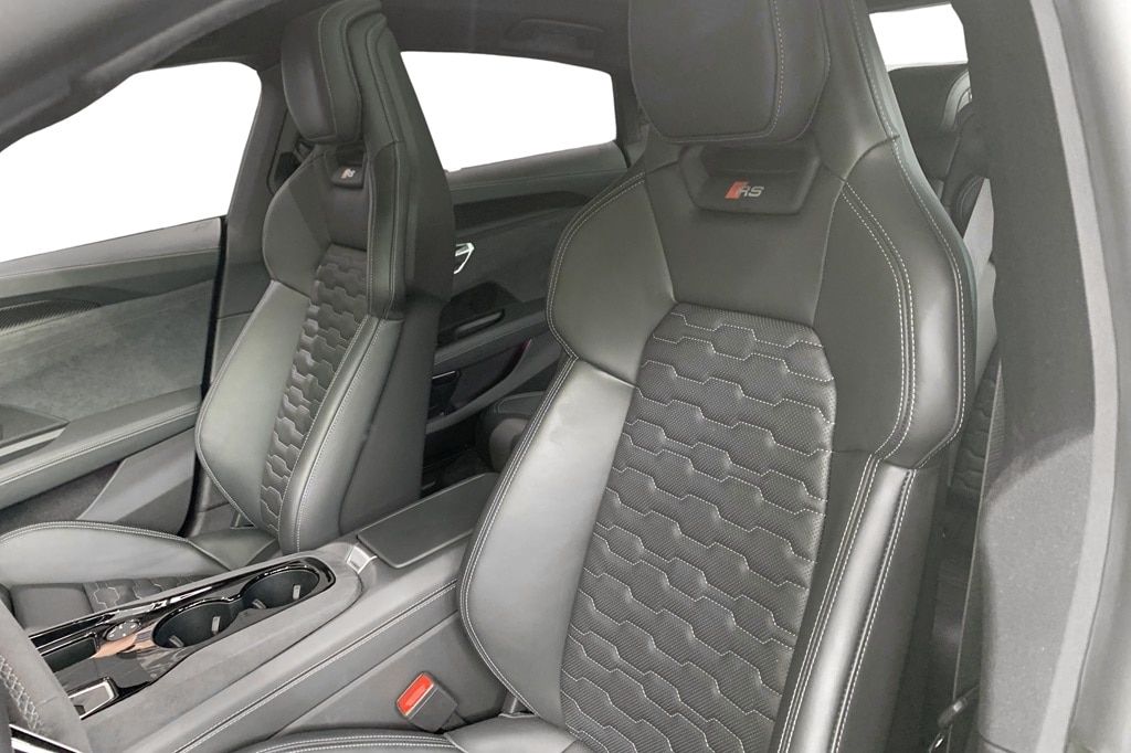 Bild som visar Audi RS e-tron GT RS e-tron GT 440,00 kW - för mer information kontakta din Audi Partner