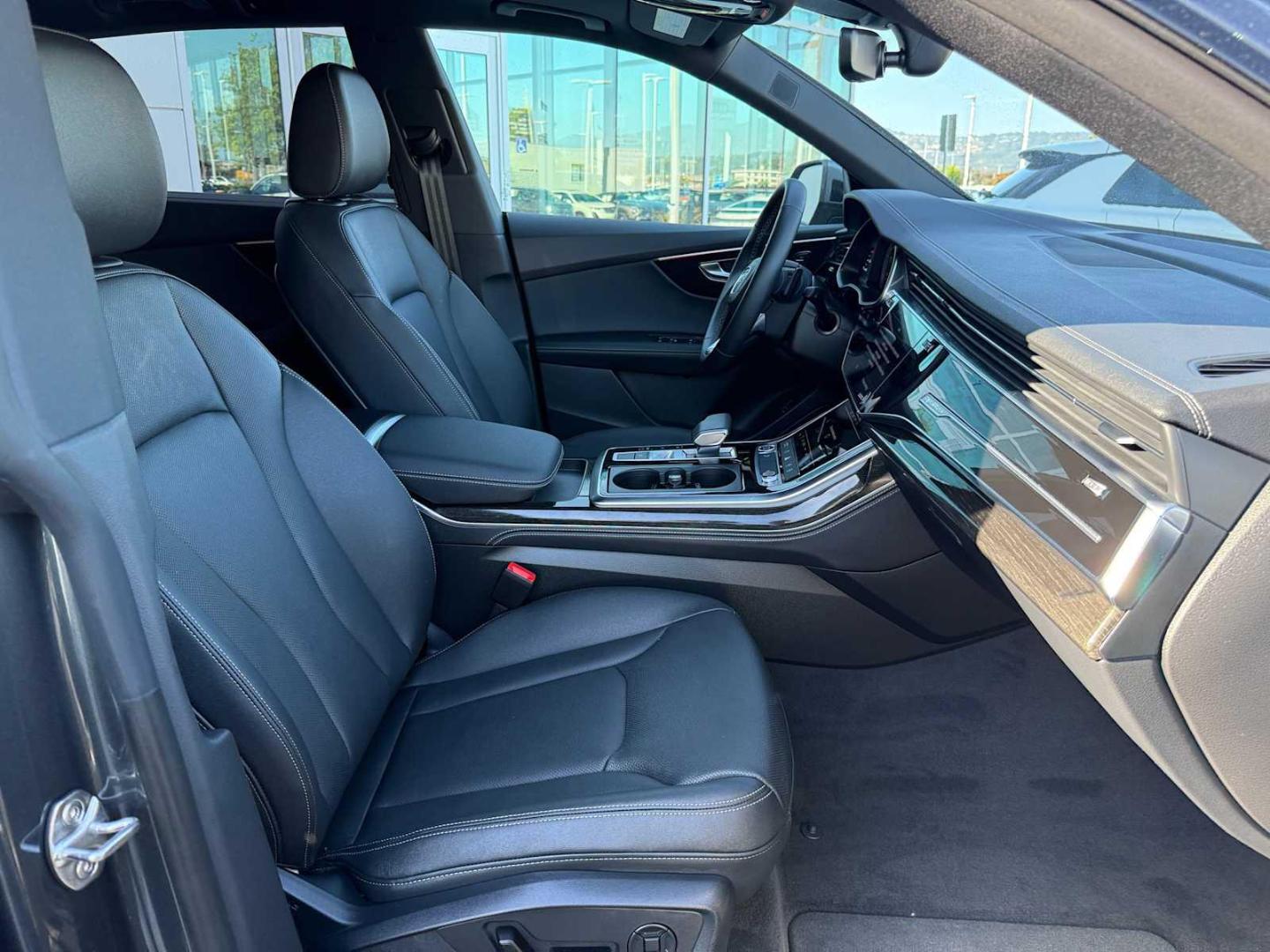 2025 Audi Q8 Premium Plus - Photo 11
