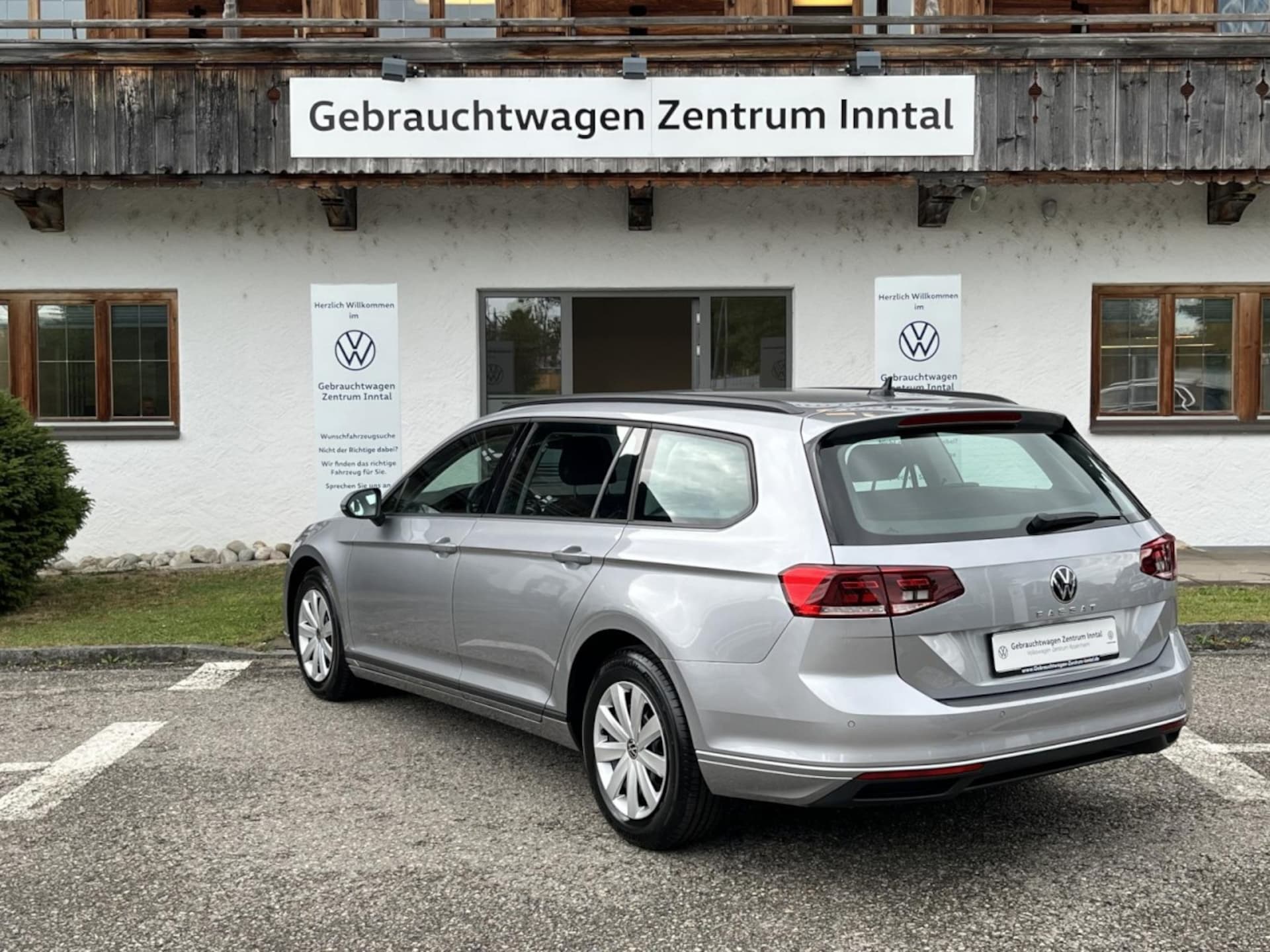 Volkswagen Passat Variant Basis-Modell