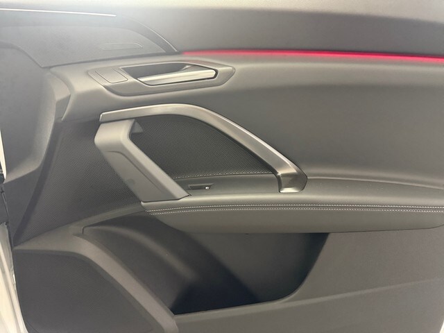Image about Audi Q5 SUV TDI quattro 150 kW S tronic