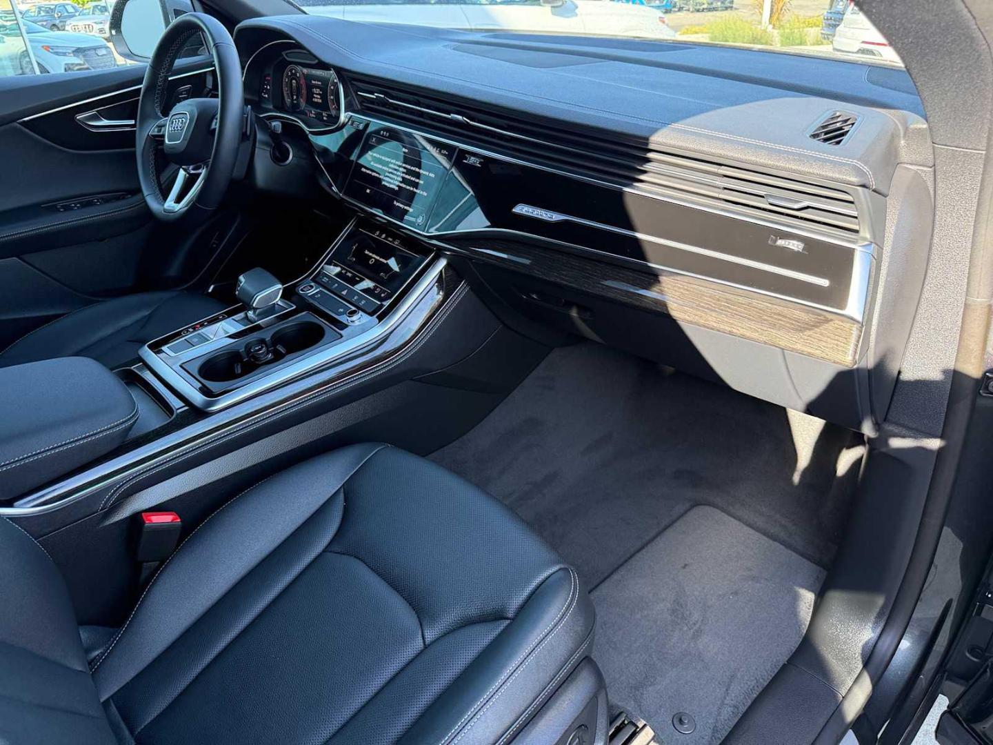 2025 Audi Q8 Premium Plus - Photo 12