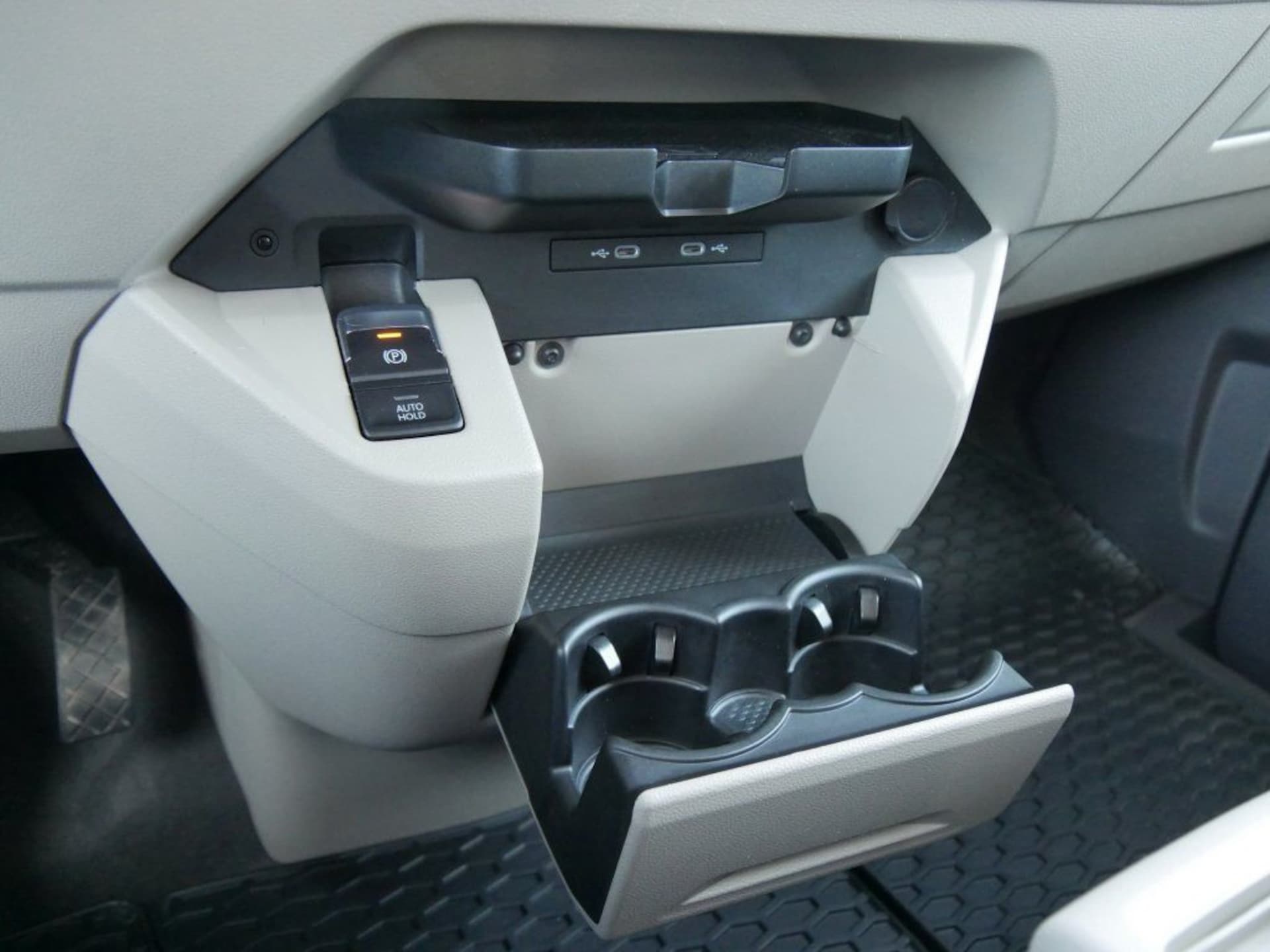 Volkswagen Multivan Basis-Modell