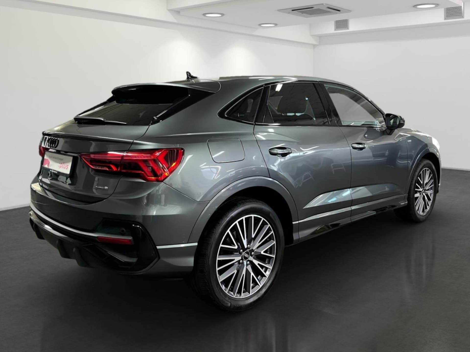 Audi Q3 Sportback S line