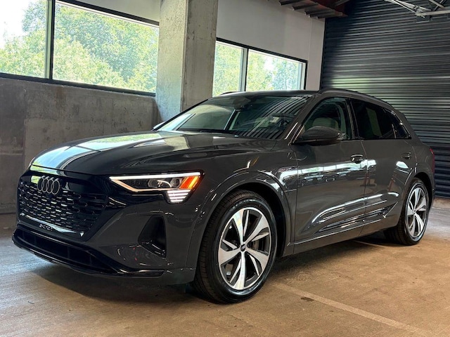 2024 Audi Q8 e-tron
