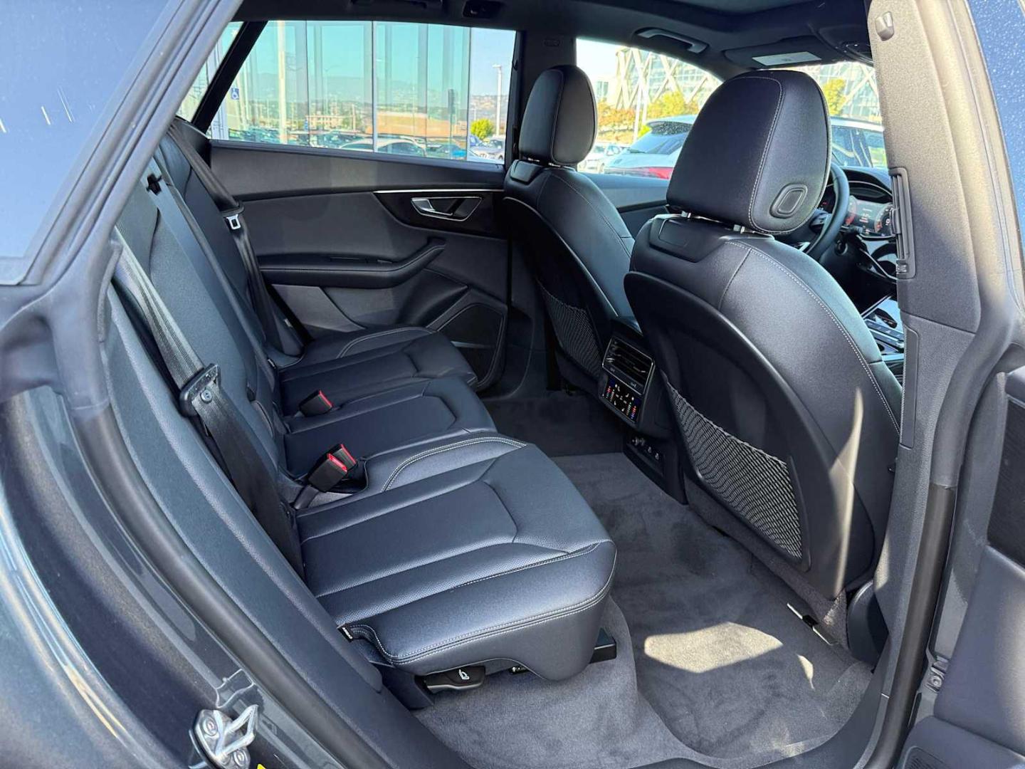2025 Audi Q8 Premium Plus - Photo 13