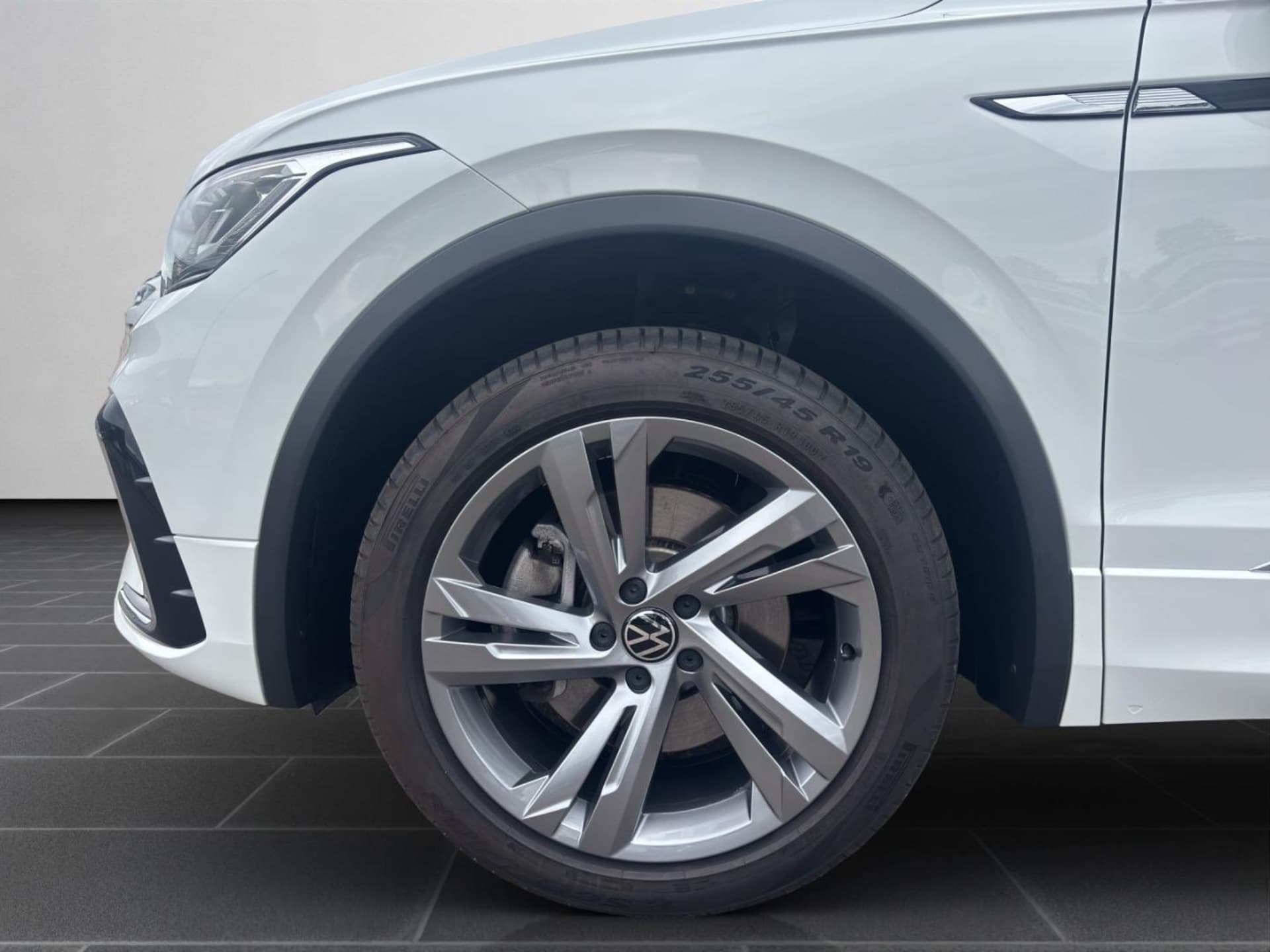 Volkswagen Tiguan R-Line