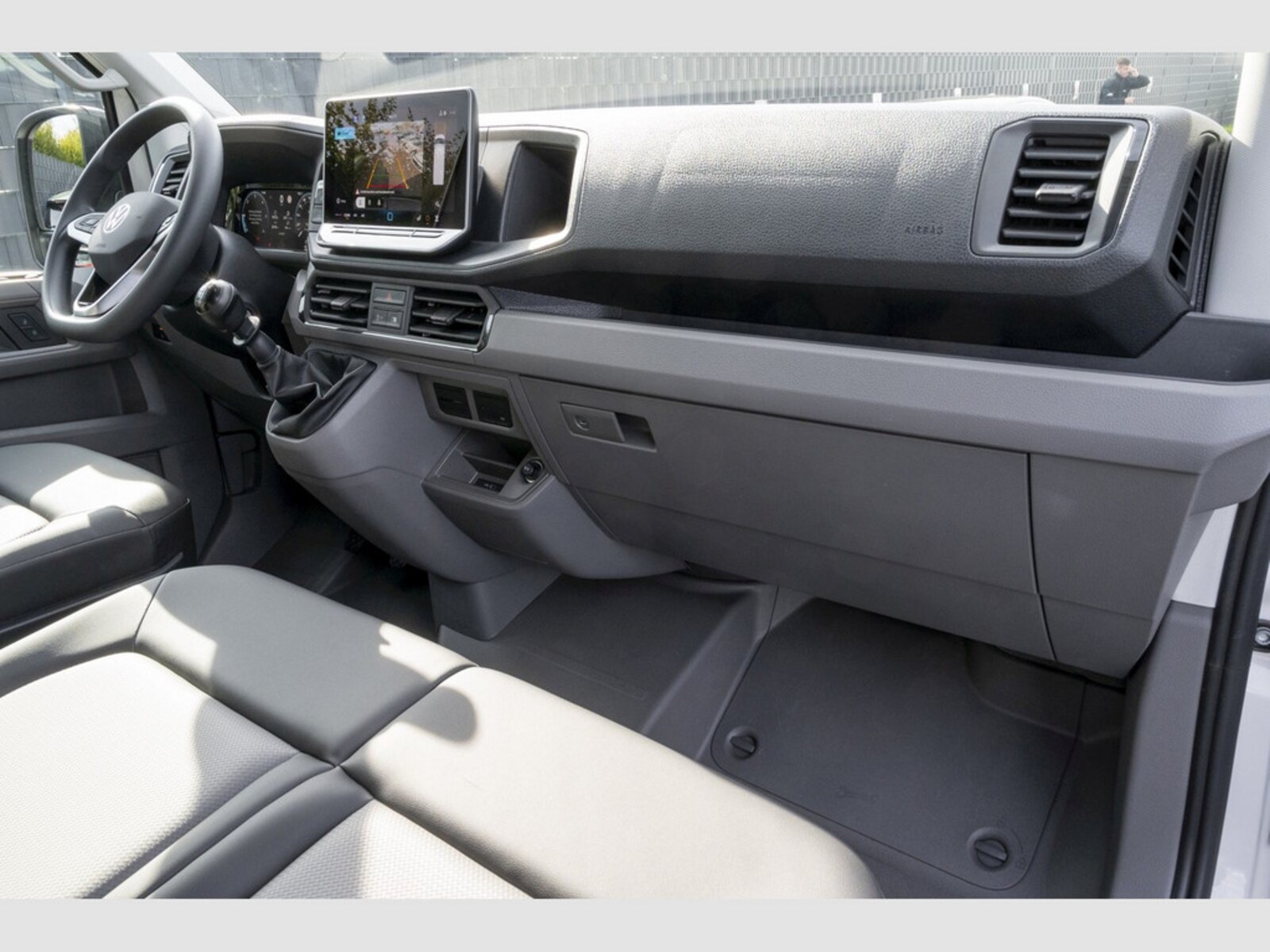 Volkswagen Crafter Kasten mittlerer Radstand – Bild 10