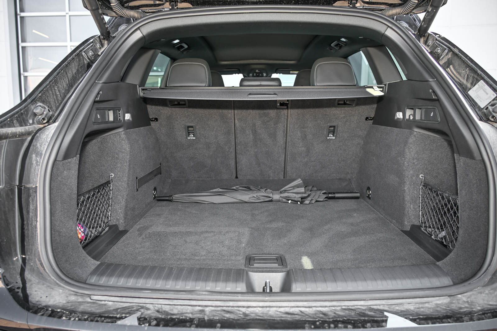 Image about Audi SQ6 SUV e-tron e-tron quattro