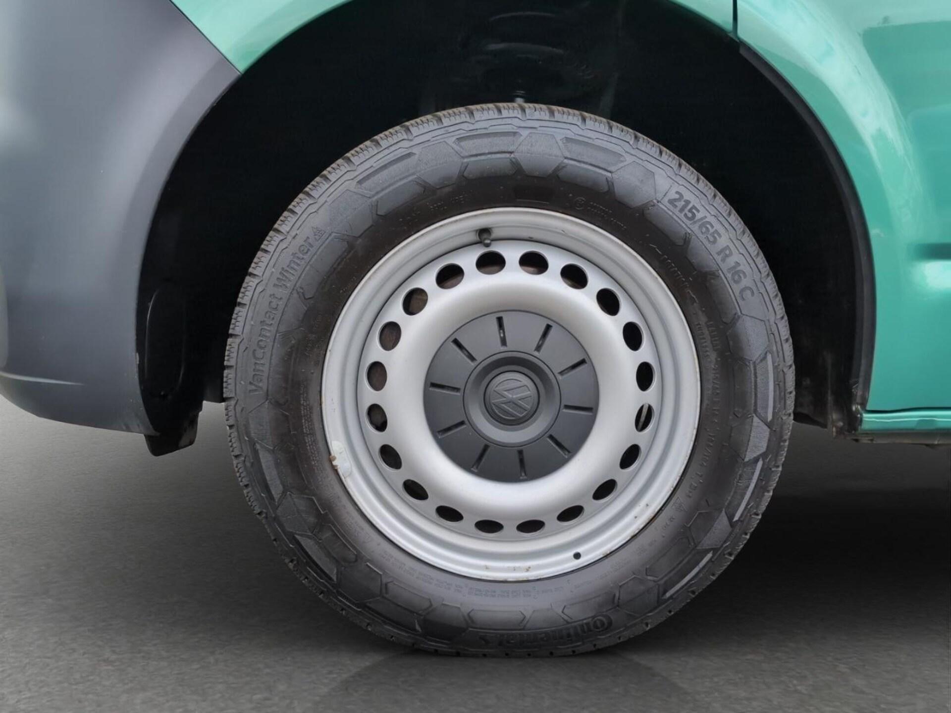 Volkswagen T6.1 Transporter Kombi langer Radstand