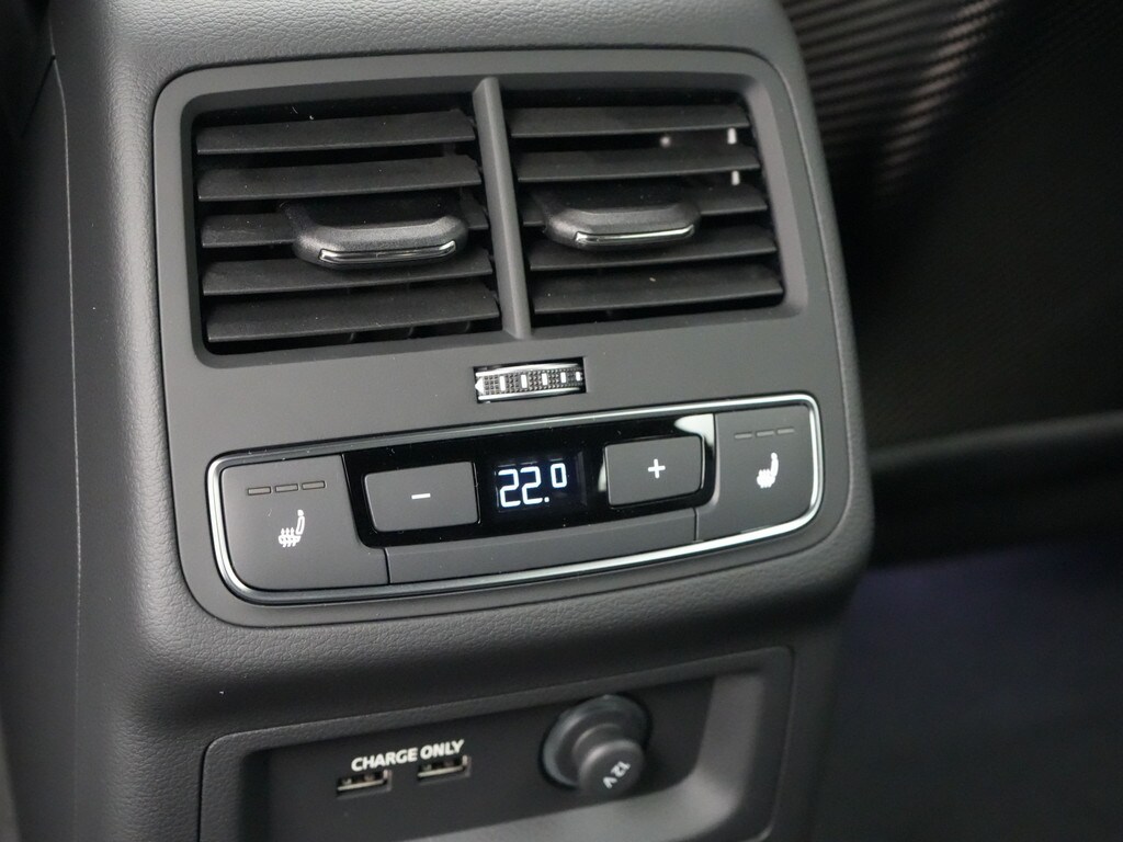 Image about Audi RS 4 Avant quattro tiptronic