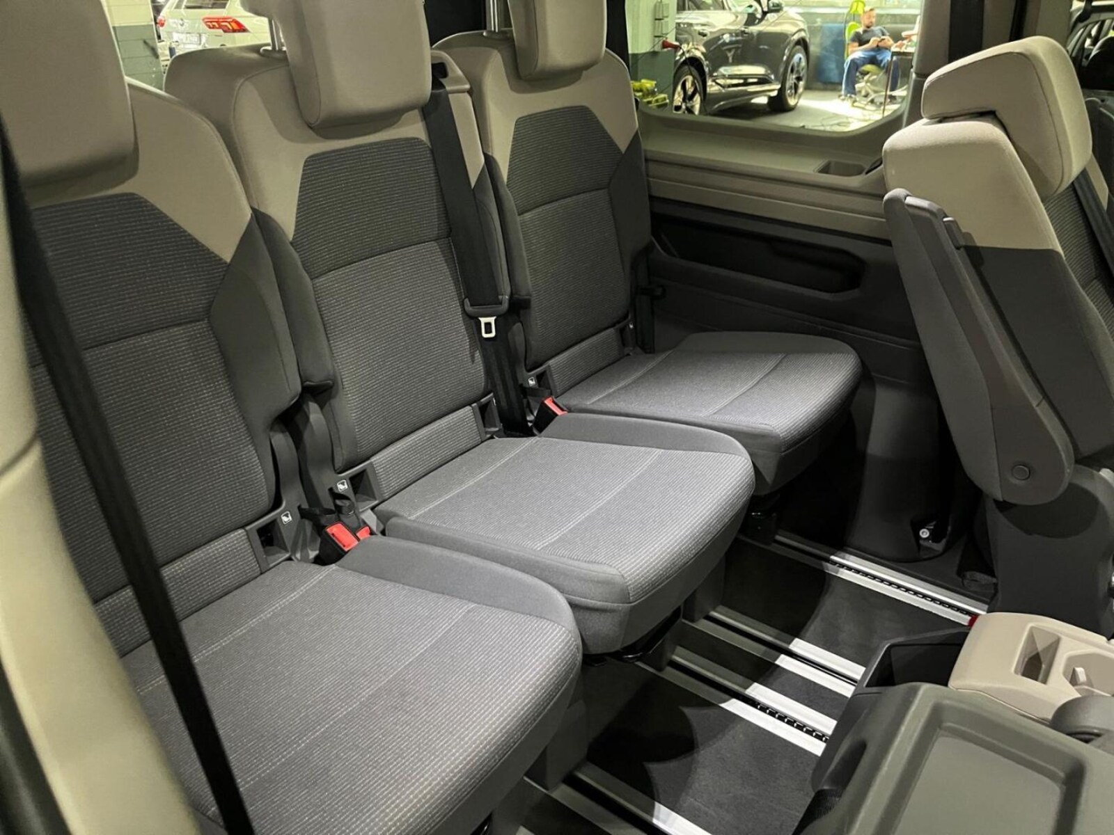 Volkswagen Multivan – Bild 20