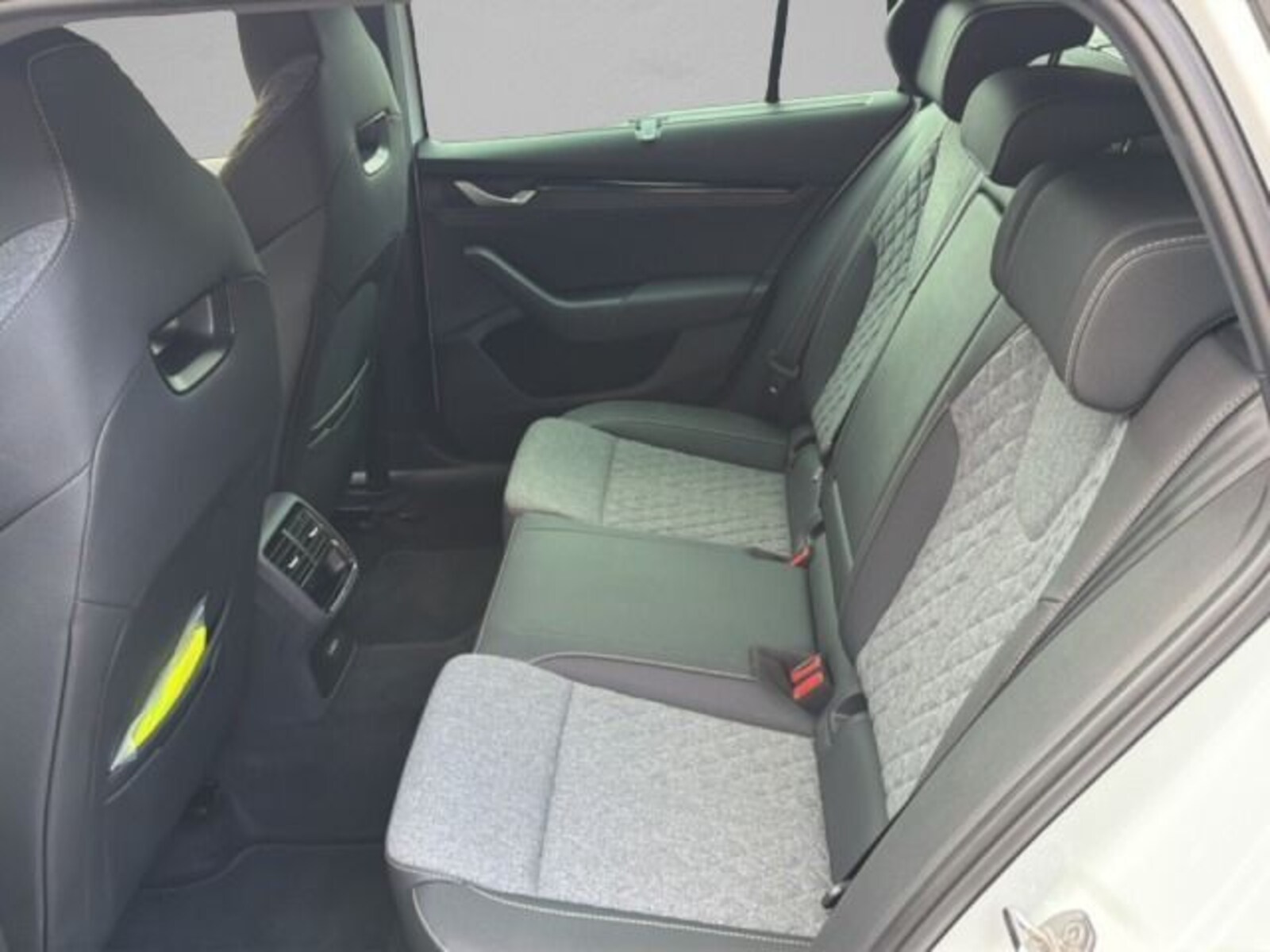 Škoda Octavia Combi – Bild 15