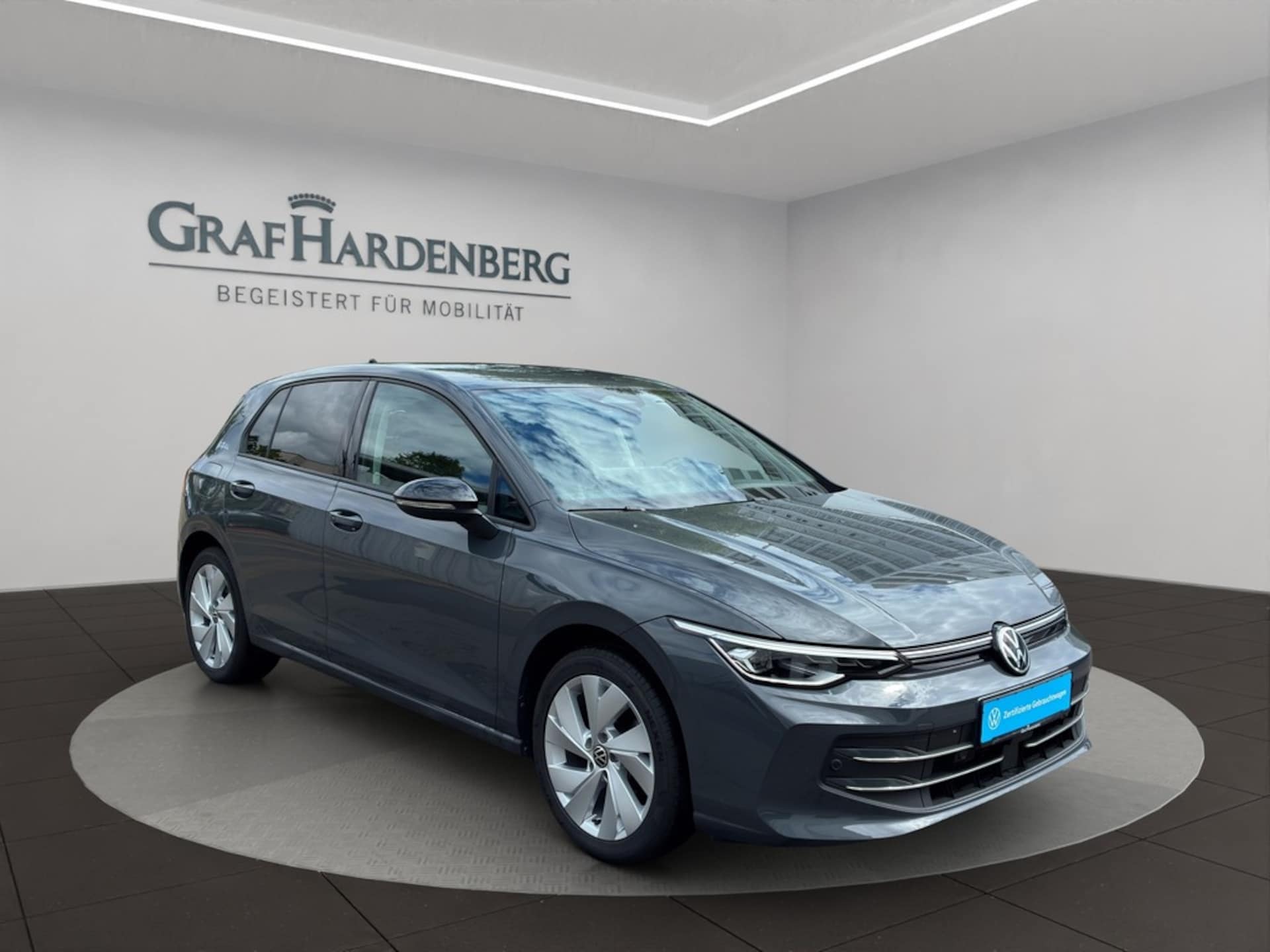 Volkswagen Golf Life