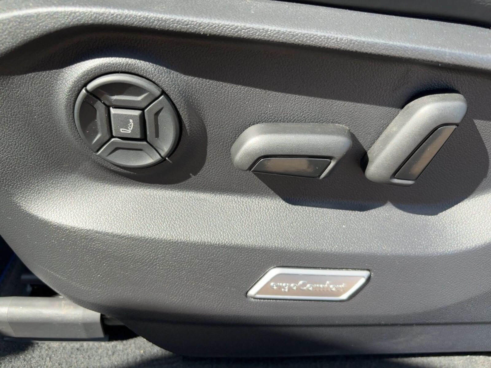 Volkswagen Touareg – Bild 9