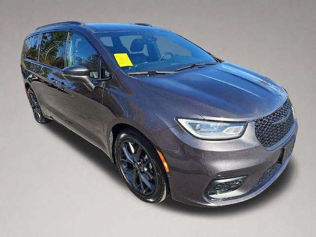 Photo of 2021 Chrysler Pacifica 