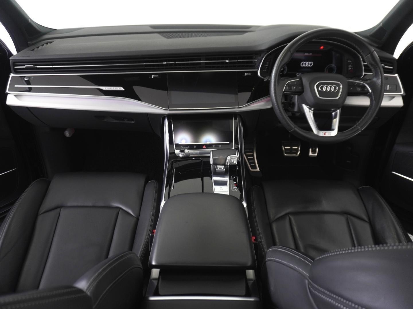 Audi Q7 55 TFSI quattro S line 250(340) kW(PS) tiptronic for more details contact your dealer