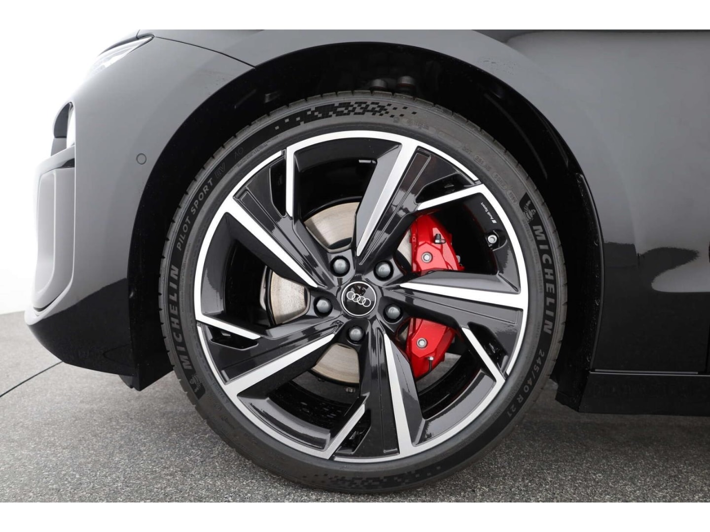 Bild über Audi A6 Avant e-tron S line business e-tron performance 270 kW - für weitere Informationen kontaktieren Sie den Audi Partner
