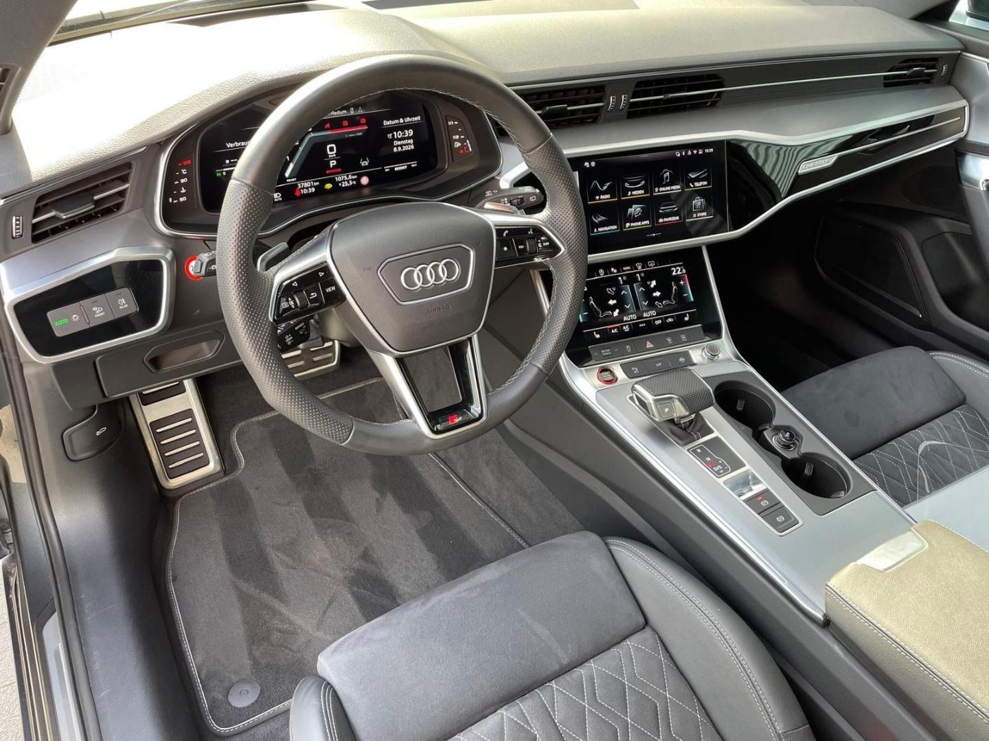 Bild über Audi S6 Avant TDI quattro tiptronic - für weitere Informationen kontaktieren Sie den Audi Partner