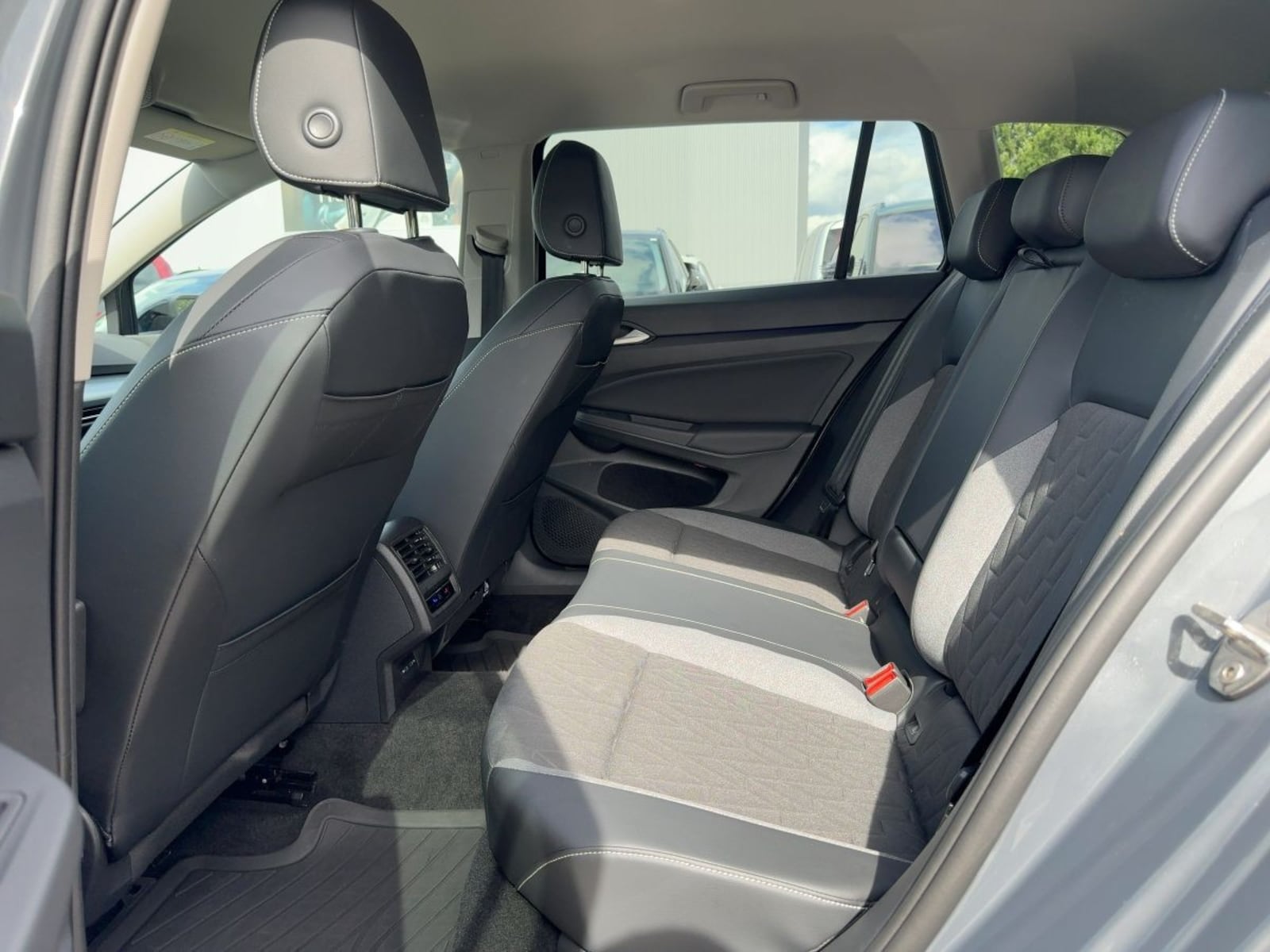 Volkswagen Golf Variant – Bild 8
