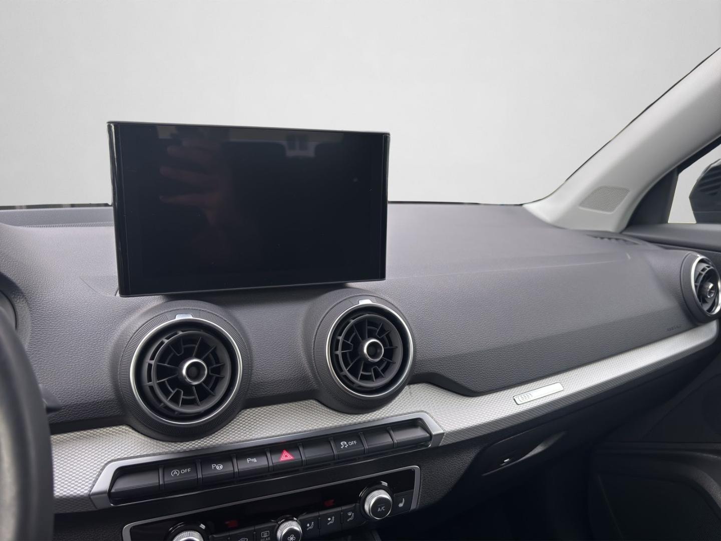 Bild über Audi Q2 advanced 35 TFSI S tronic - für weitere Informationen kontaktieren Sie den Audi Partner