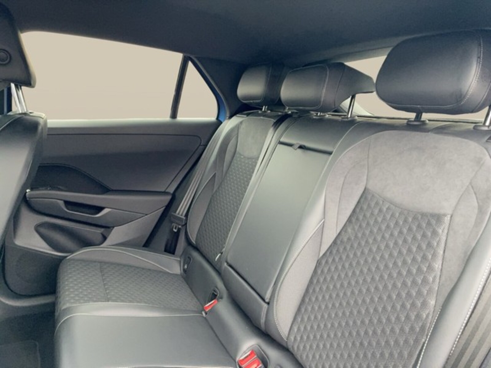 Volkswagen T-Roc – Bild 13