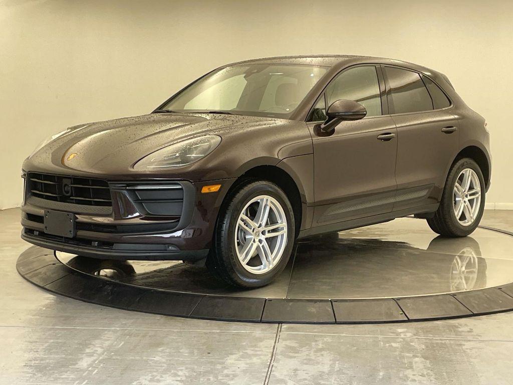 2023 Porsche Macan -'s photo