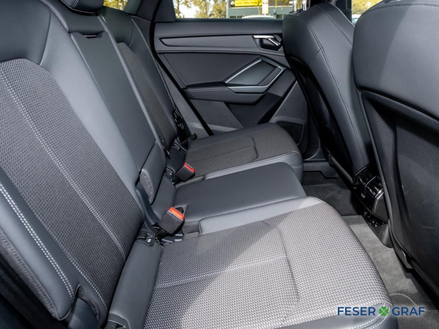 Bild über Audi Q3 Sportback S line 35 TFSI S tronic - für weitere Informationen kontaktieren Sie den Audi Partner