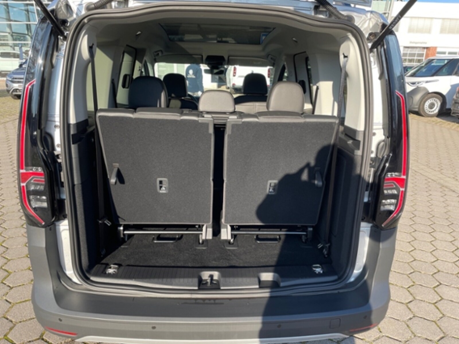 Volkswagen Caddy – Bild 8