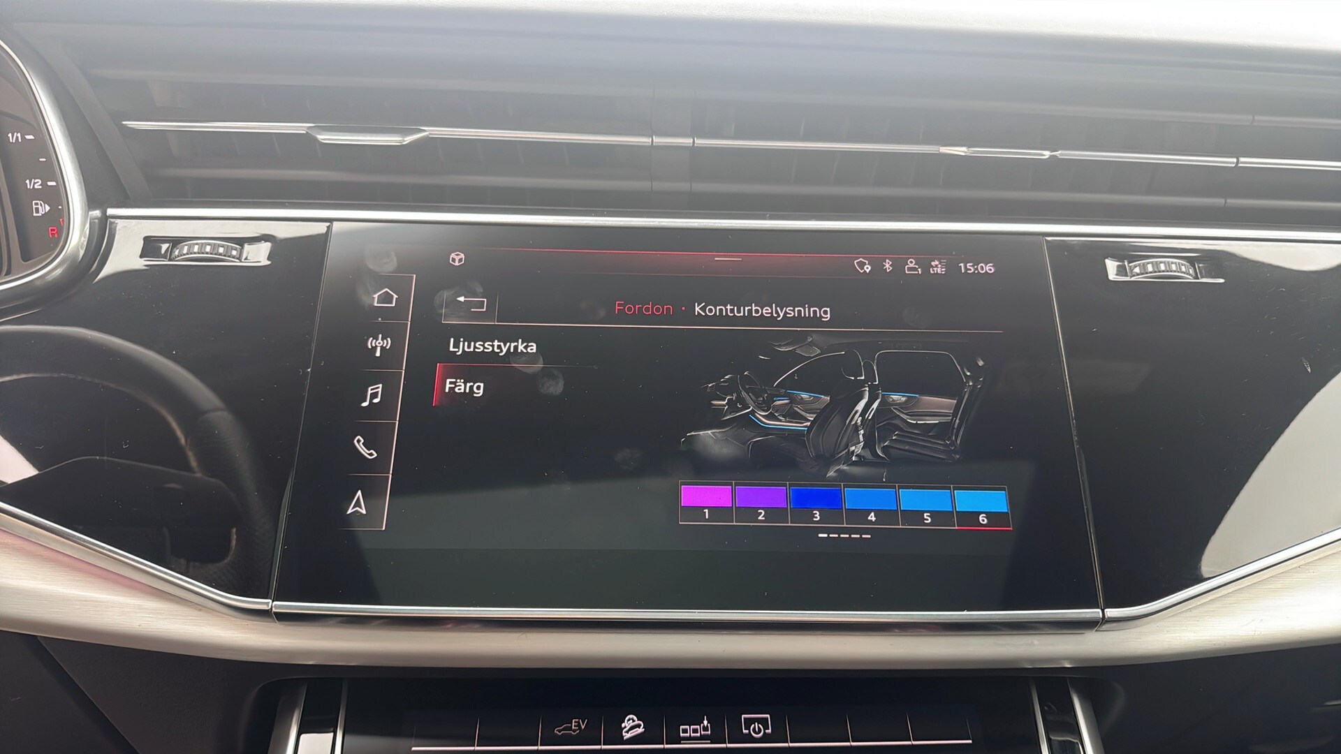 Bild som visar&nbsp;Audi Q7 TFSI e&nbsp;Q7 60 TFSI e quattro S line 456 hk tiptronic - för mer information kontakta din Audi Partner