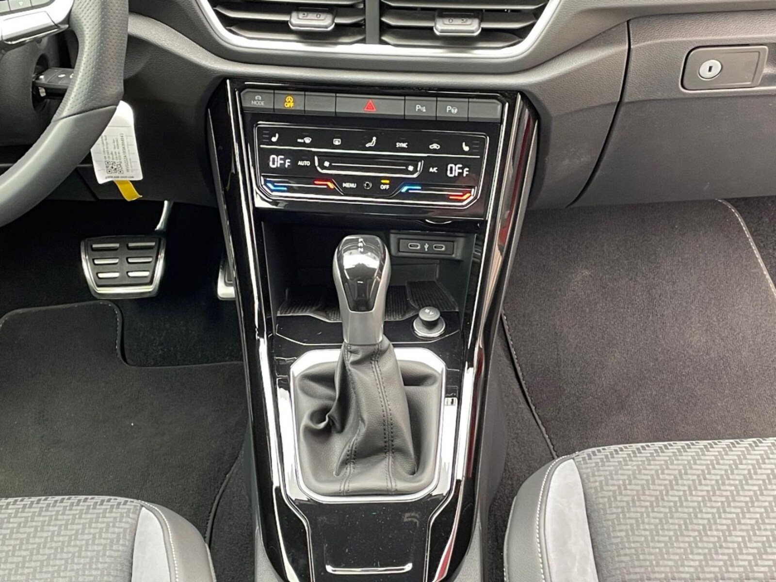 Volkswagen T-Roc Cabriolet – Bild 11
