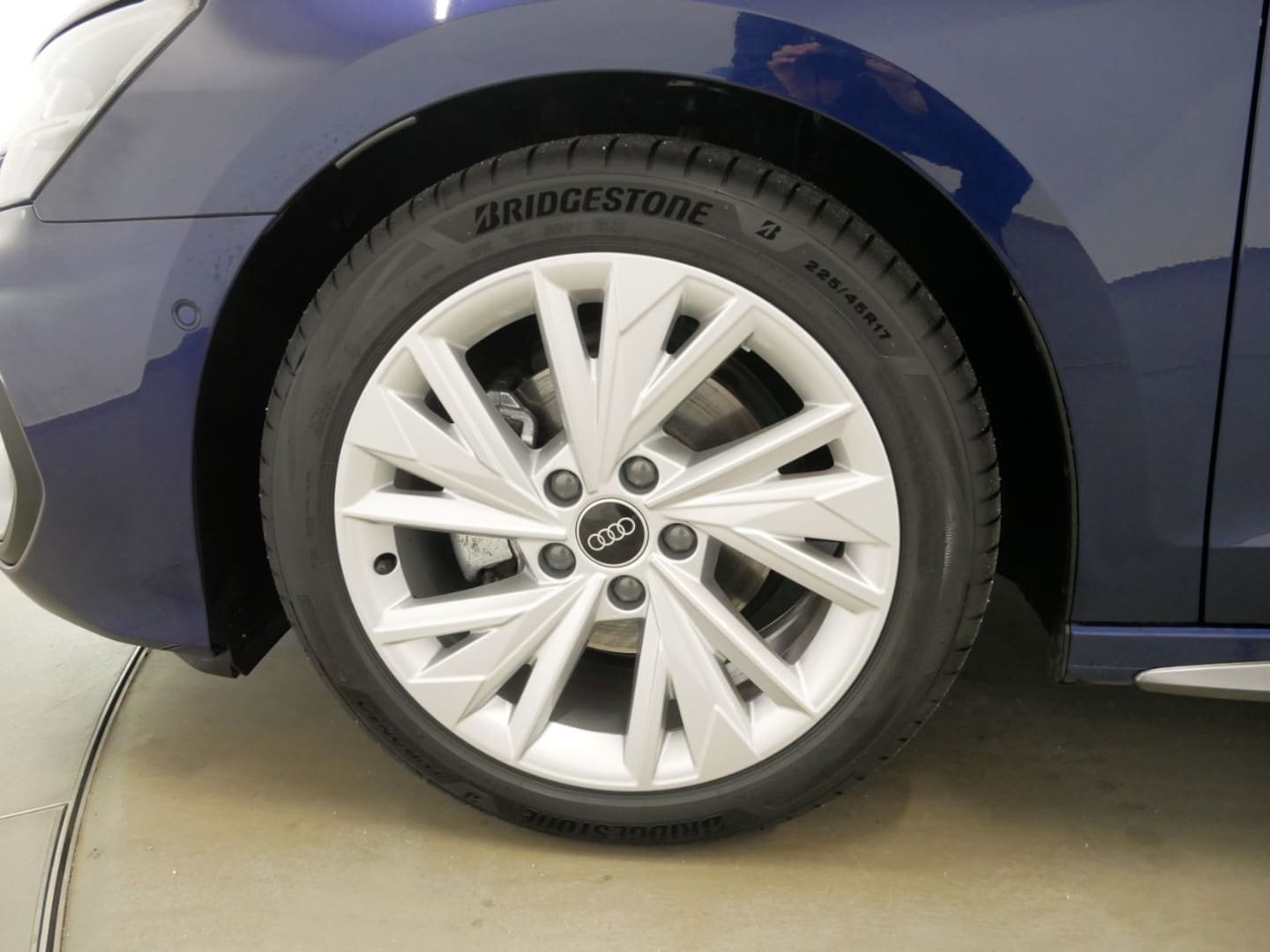 Bild über Audi A3 Sportback S line 35 TDI S tronic - für weitere Informationen kontaktieren Sie den Audi Partner