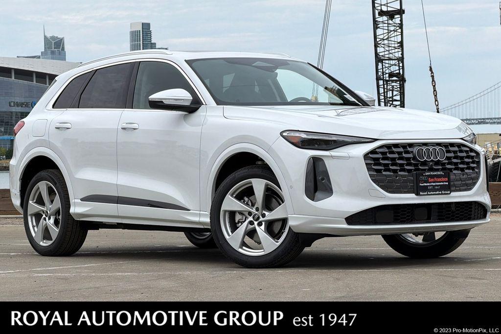 2025 Audi Q5 40 Premium Plus's photo