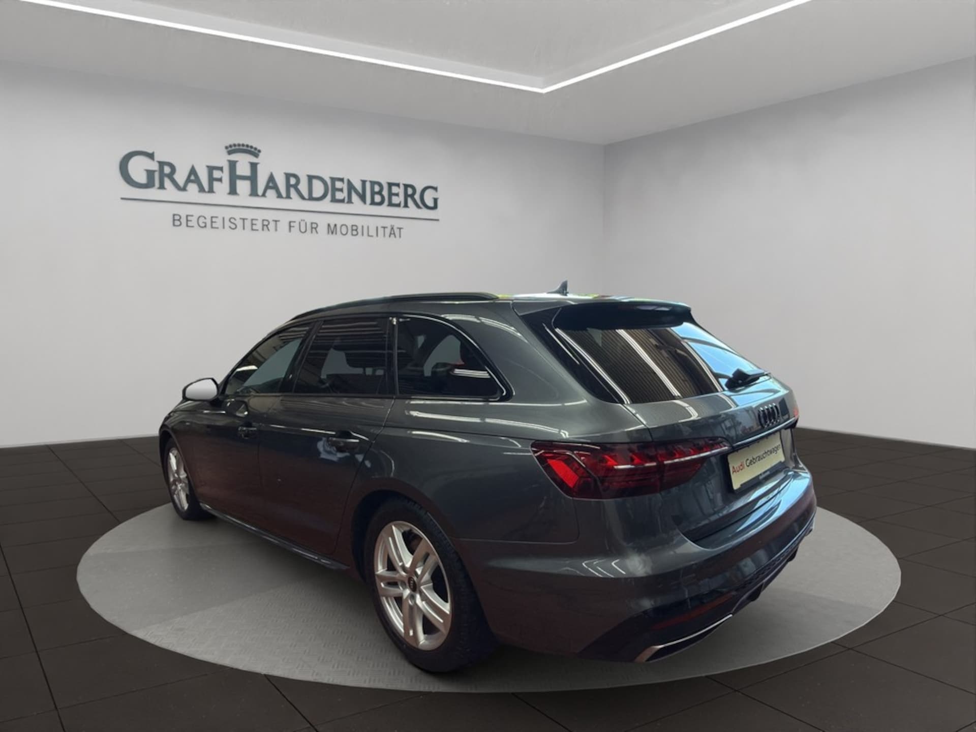 Audi A4 Avant S line
