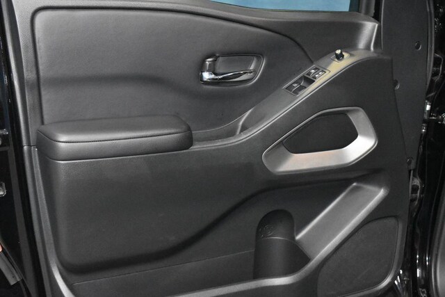 2025 Nissan Frontier