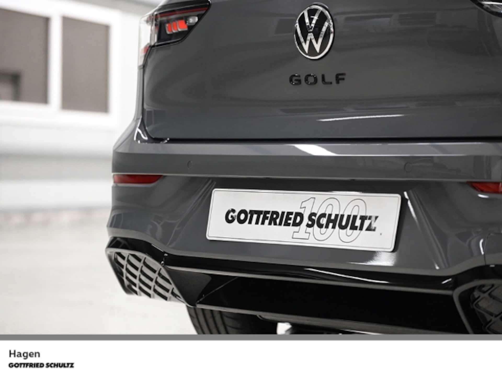 Volkswagen Golf R-Line