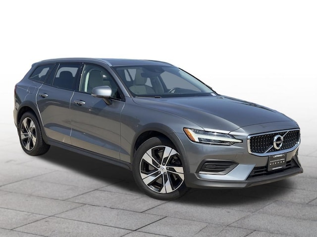 2020 Volvo V60 Cross Country