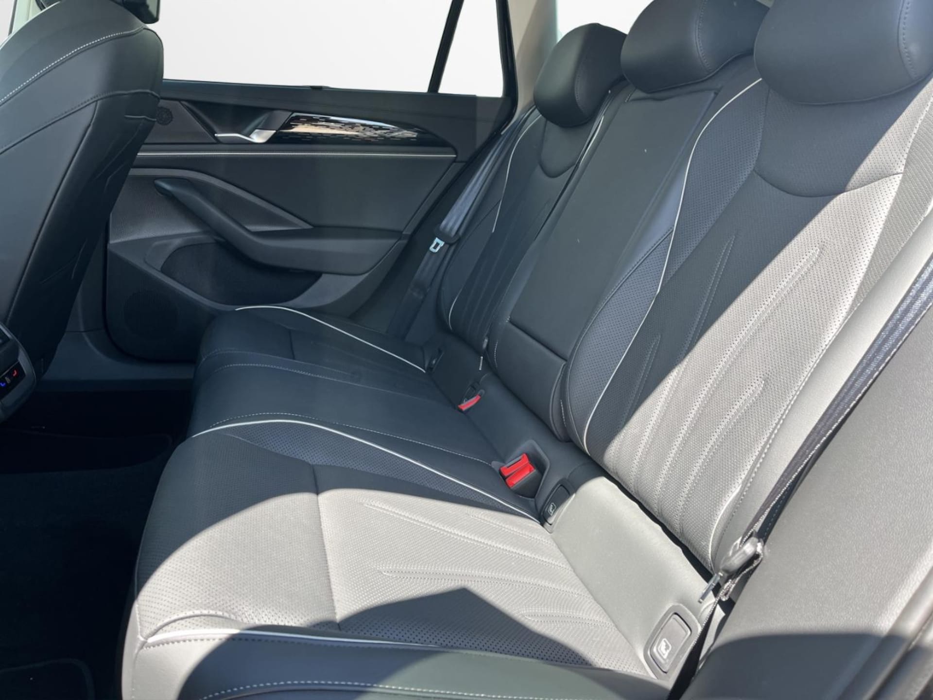 Volkswagen Passat Elegance