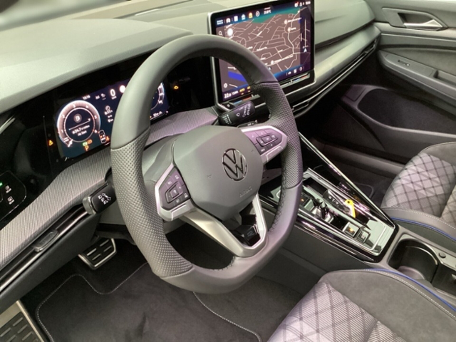 Volkswagen Golf Variant R-Line