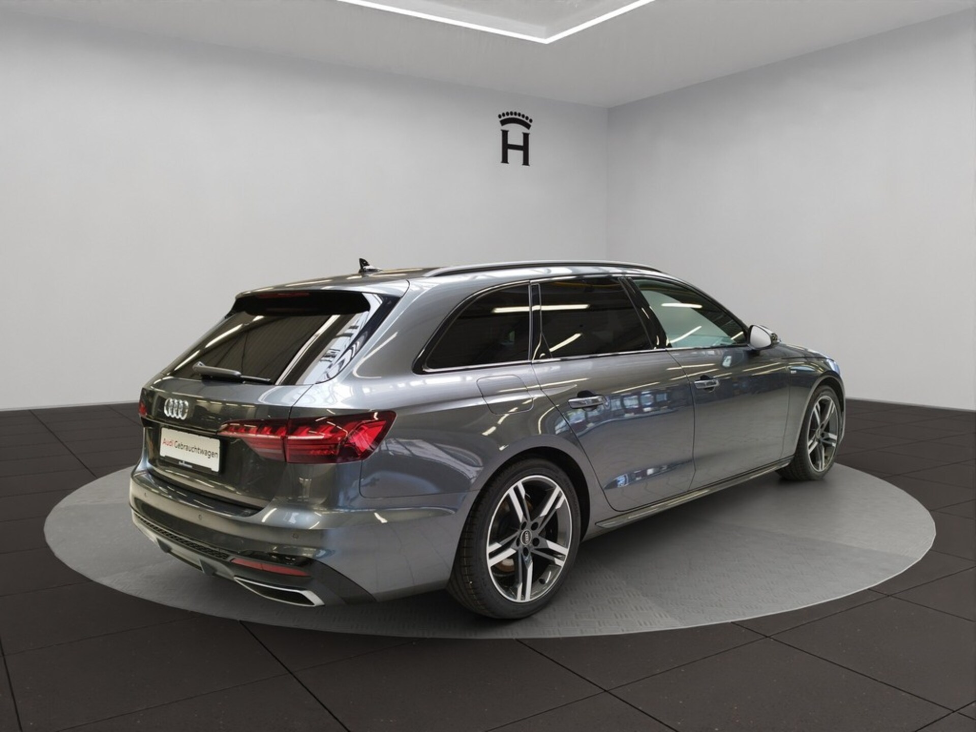 Audi A4 Avant S line