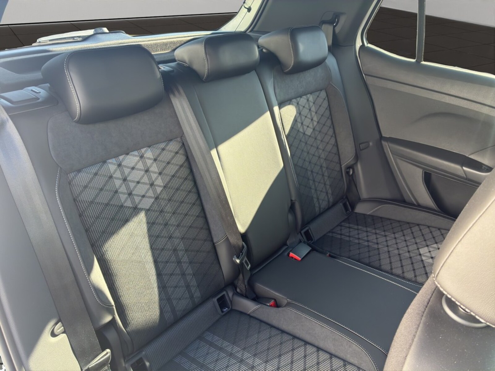Volkswagen T-Cross – Bild 11