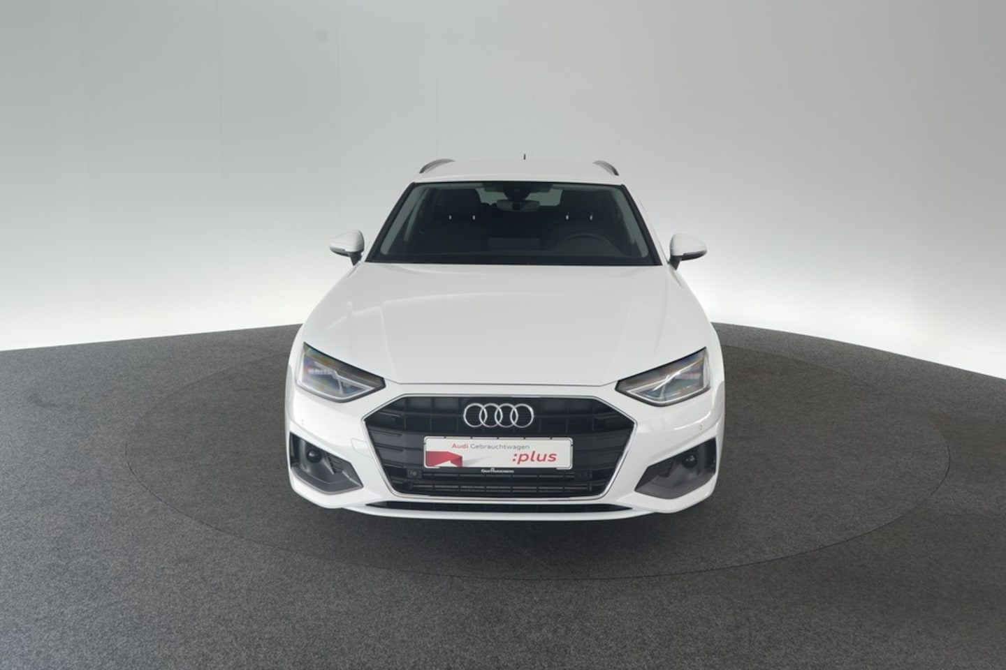 Bild über Audi A4 Avant 40 TFSI S tronic - für weitere Informationen kontaktieren Sie den Audi Partner