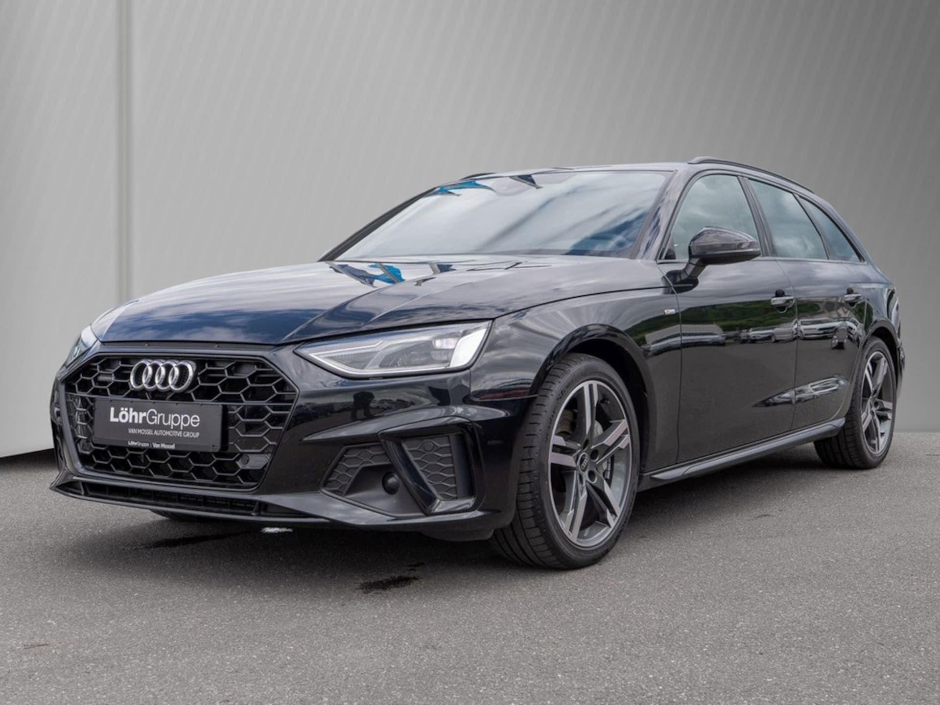 Audi A4 Avant S line