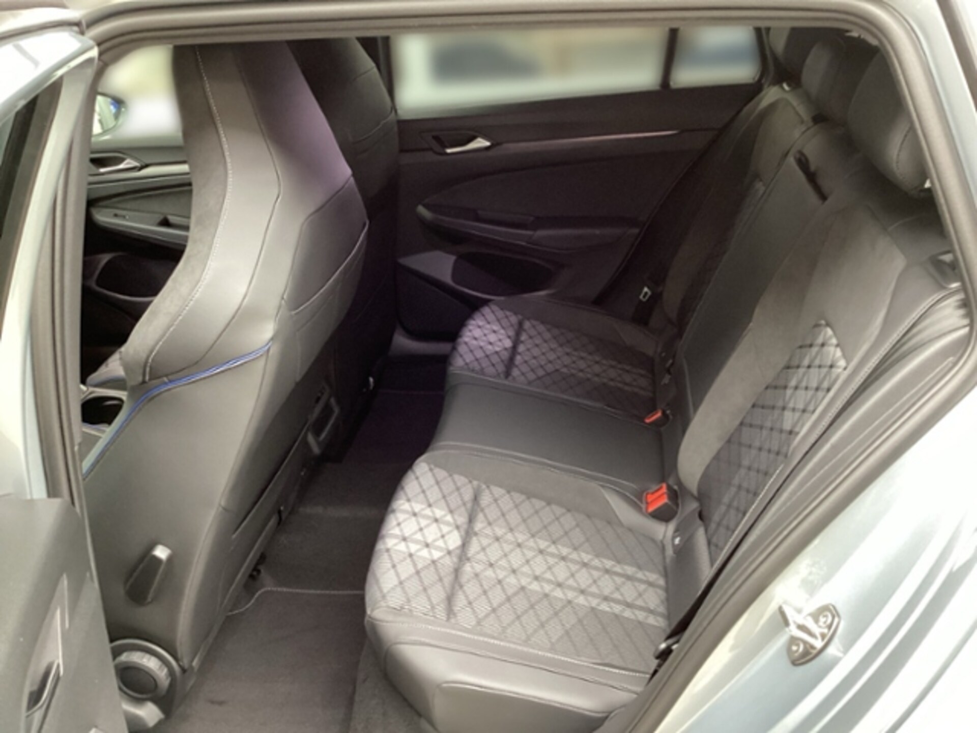 Volkswagen Golf Variant R-Line